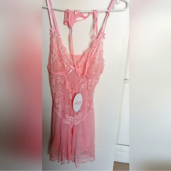 NWT Pink Lingerie Set - Picture 2 of 8